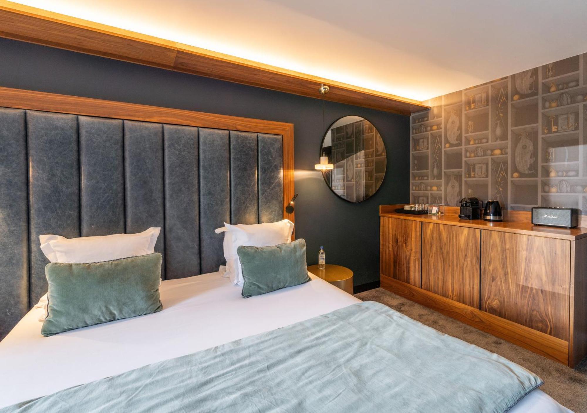 Hotel Fahrenheit Seven Courchevel Exterior foto